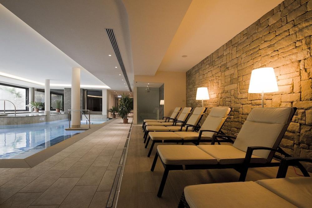 Hotel Ambassador Levico Terme Exterior foto