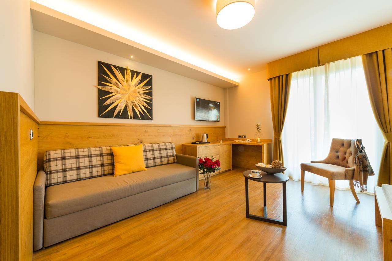 Hotel Ambassador Levico Terme Exterior foto